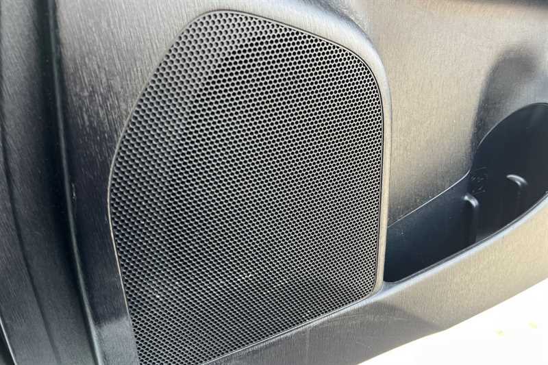 Toyota Prius+ Mpv Black #27