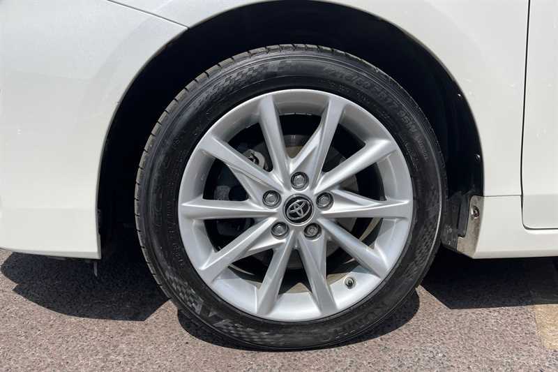 Toyota Prius+ Mpv Black #9