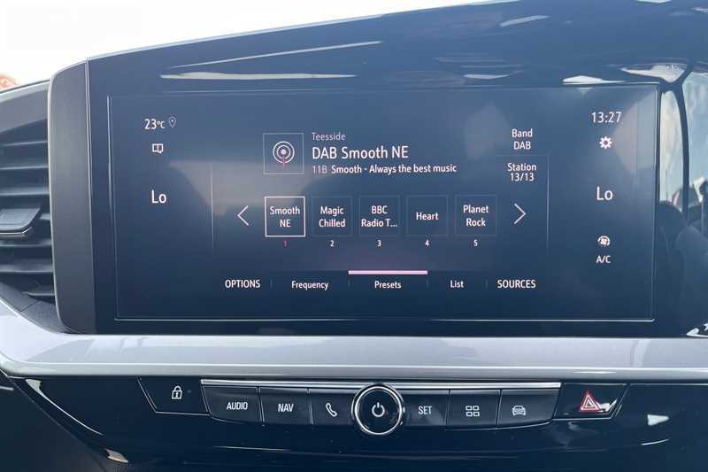 Vauxhall Mokka Elite Edition Black #17