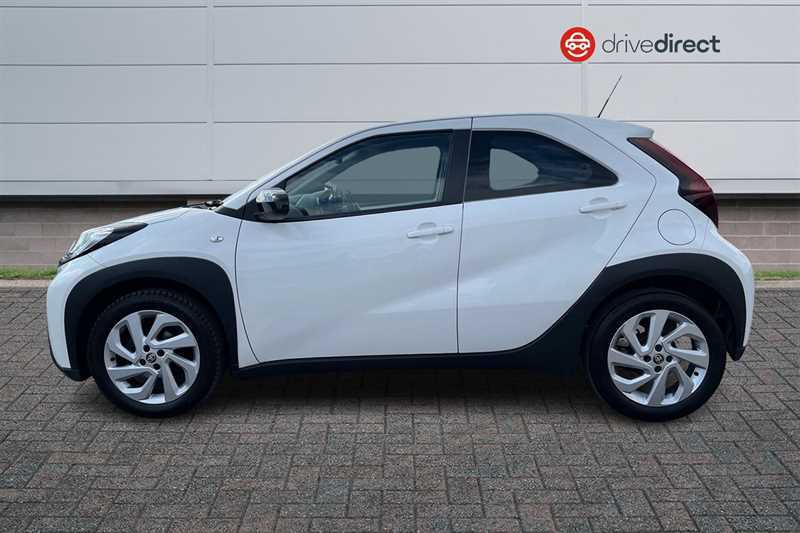 Toyota Aygo X 1.0 Vvt-i Pure Hatchback Euro 6 NX23XNM White #6
