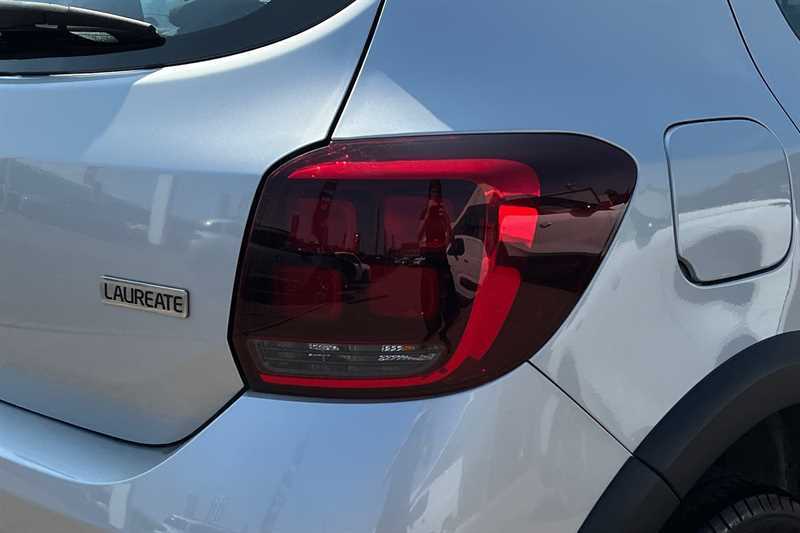 Dacia Sandero Stepway Sandero Stepway Laureate 1.5 Dci 90 Blue #31