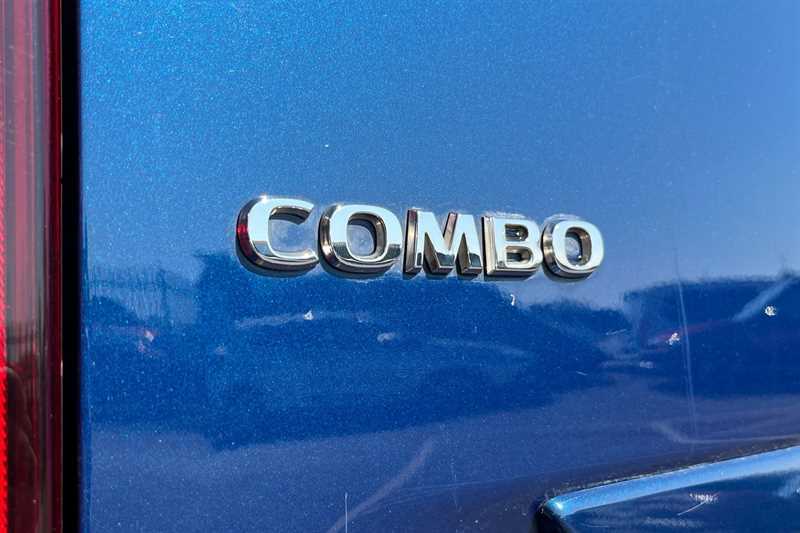 Vauxhall Combo Life 1.5 Turbo D Se 7 Seat Black #30