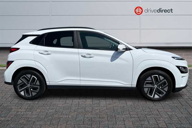 Hyundai Kona 64Kwh Premium Suv 10.5Kw Charge YT71JWM  #2