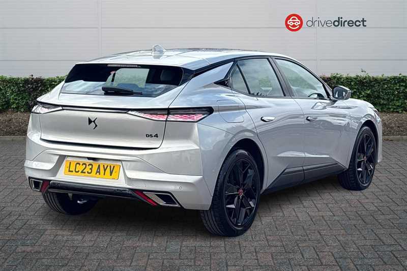 DS DS 4 1.2 Puretech Performance Line Hatchback White #3