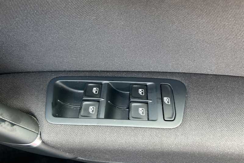 Volkswagen Golf SV Sv Mpv Grey #16
