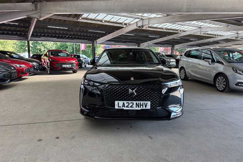 DS DS 4 1.6 Puretech Performance Line Hatchback Petr Black #2