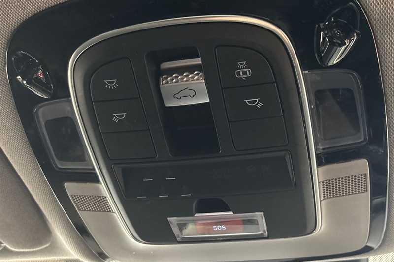 Hyundai Santa Fe Premium Black #42