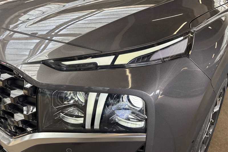 Hyundai Santa Fe Premium Black #29