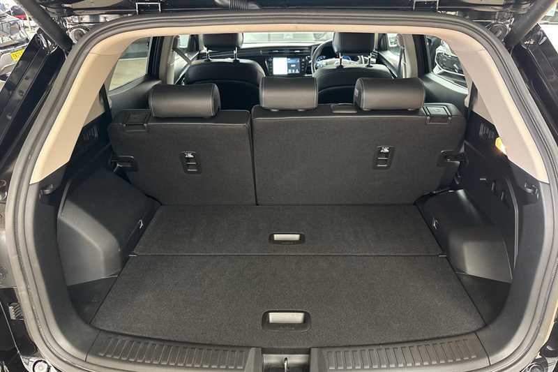 SsangYong Korando e-Motion 140Kw Ultimate 61.5Kwh Black #25