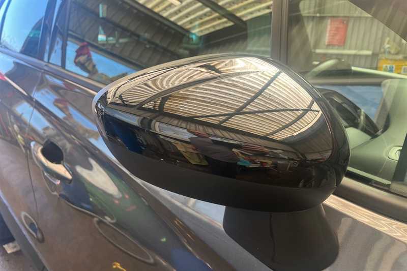 Vauxhall Crossland Ultimate Grey #34