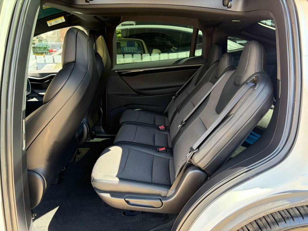 Tesla Model X 75D Silver #9