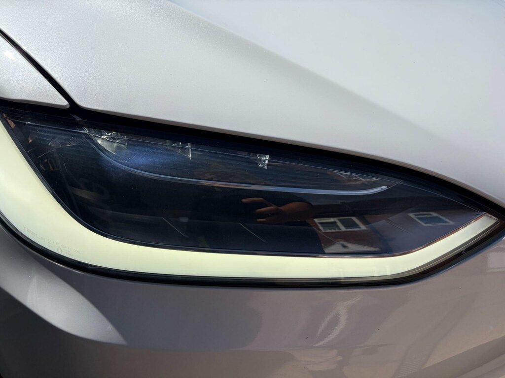 Tesla Model X 75D Silver #18