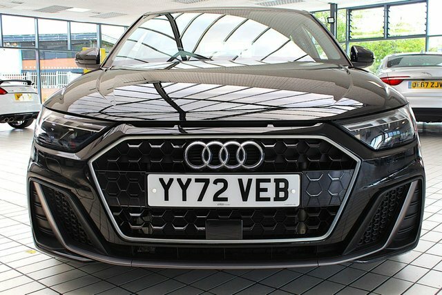 Audi A1 Tfsi 30 S Line YY72VEB Black #4
