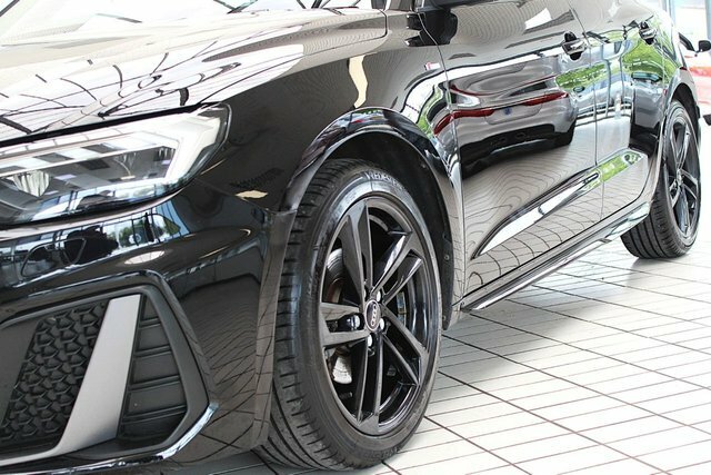 Audi A1 Tfsi 30 S Line YY72VEB Black #3