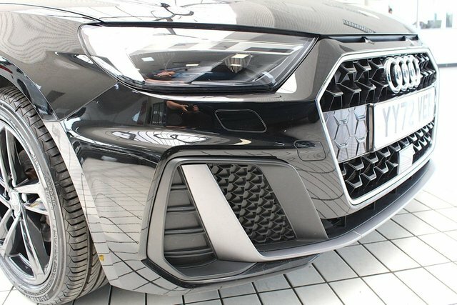 Audi A1 Tfsi 30 S Line YY72VEB Black #5