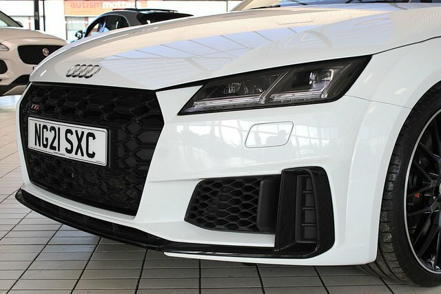 Audi TTS Tfsi Black Edition Coupe NG21SXC White #4