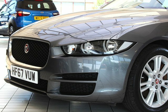 Jaguar XE Prestige Saloon HF67VUW Grey #2