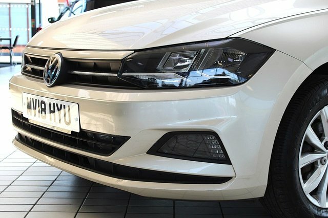 Volkswagen Polo Se Hatchback MV18HYU Silver #2