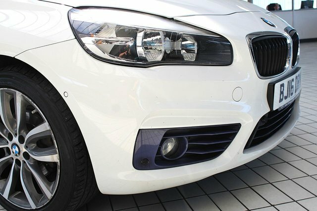 BMW 2 Series Active Tourer 218D Sport Mpv White #5