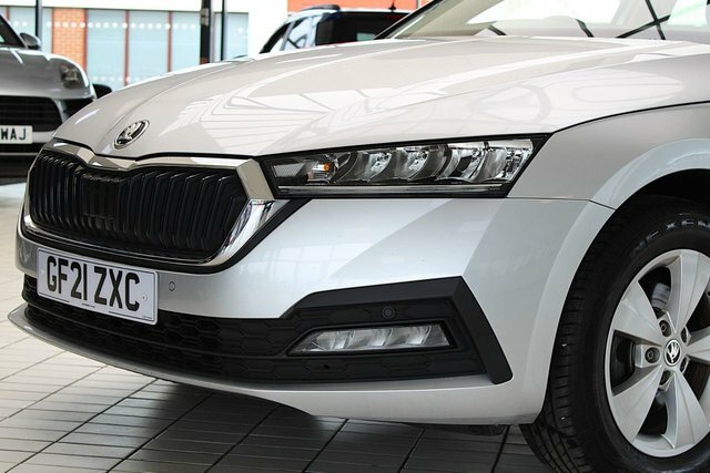 Skoda Octavia Tsi Act Se Technology GF21ZXC Silver #2