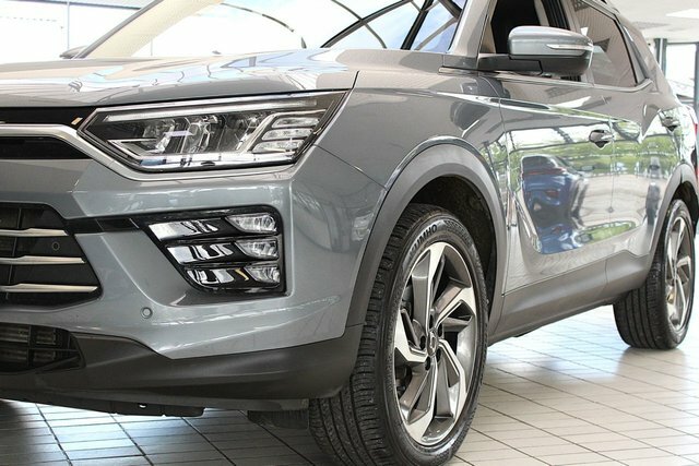 SsangYong Korando Ultimate Suv Grey #2