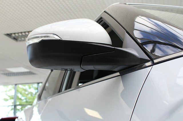 SsangYong Tivoli Ultimate Suv Silver #6