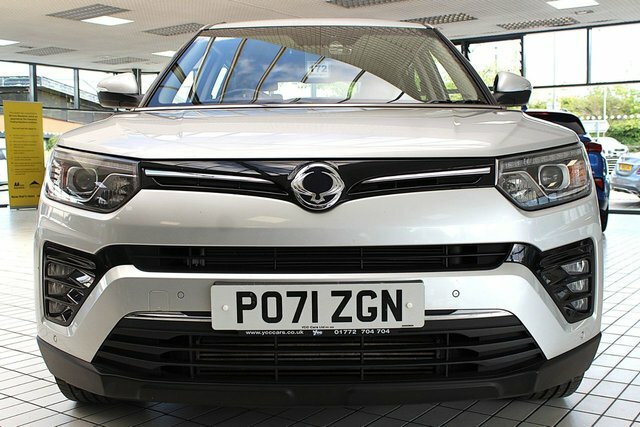 SsangYong Tivoli Ultimate Suv Silver #3