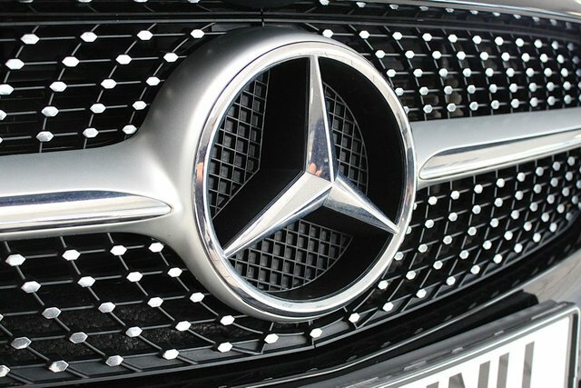 Mercedes-Benz CLA Class Cla200 Amg Line Edition Black #4