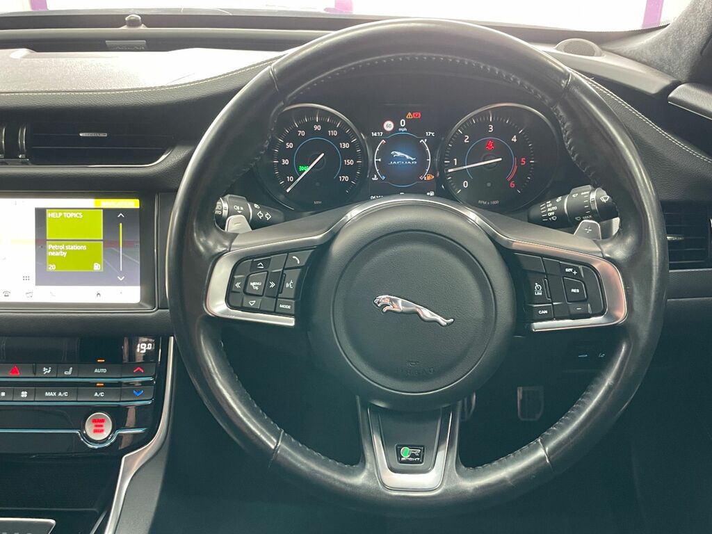Jaguar XF Xf R-sport White #27