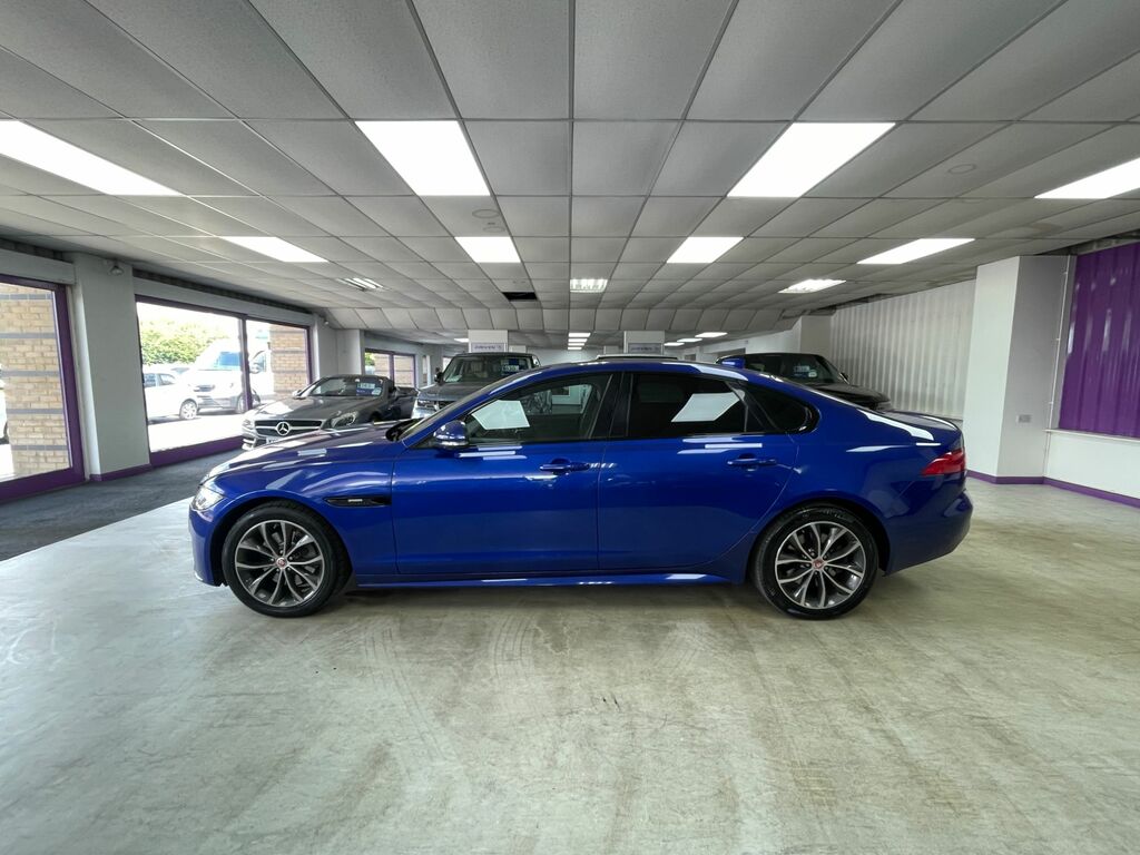 Jaguar XF Xf R-sport White #10