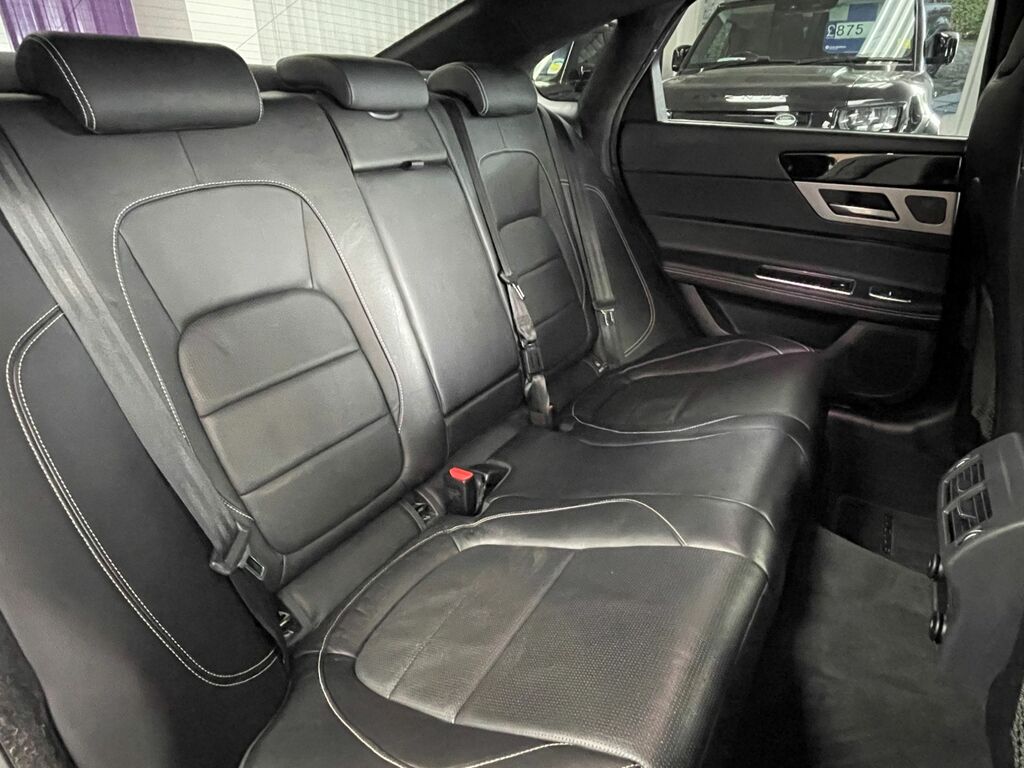 Jaguar XF Xf R-sport White #20