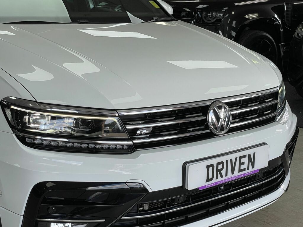 Volkswagen Tiguan Tiguan R-line Tech Tdi White #3