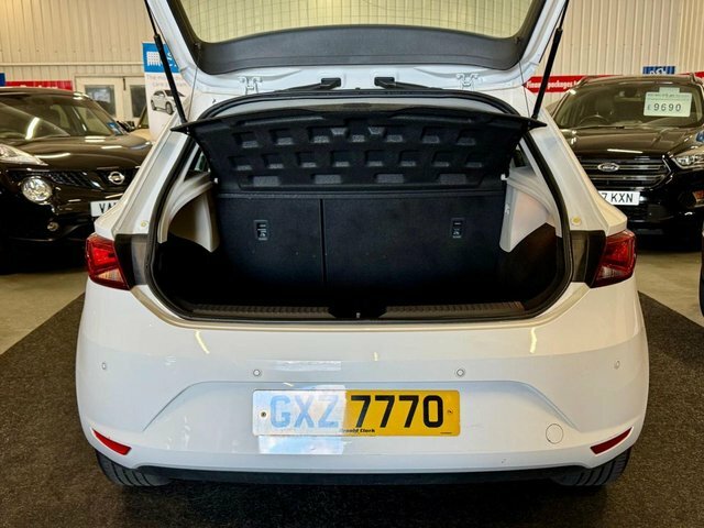 Seat Leon 1.6 Tdi Cr Se Hatchback Euro 5 White #6
