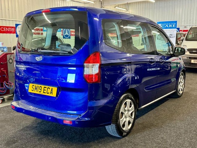 Ford Tourneo Courier 1.5 Tdci Zetec Mpv Euro 6 100 P Blue #4