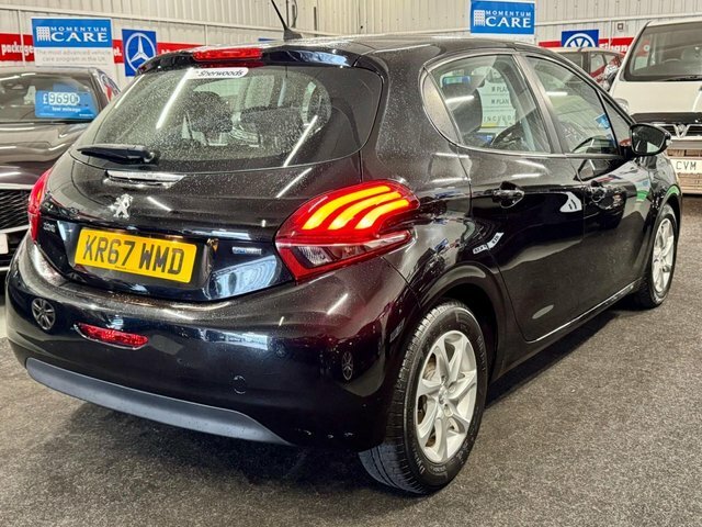 Peugeot 208 1.2 Puretech Active Hatchback Eu Black #4