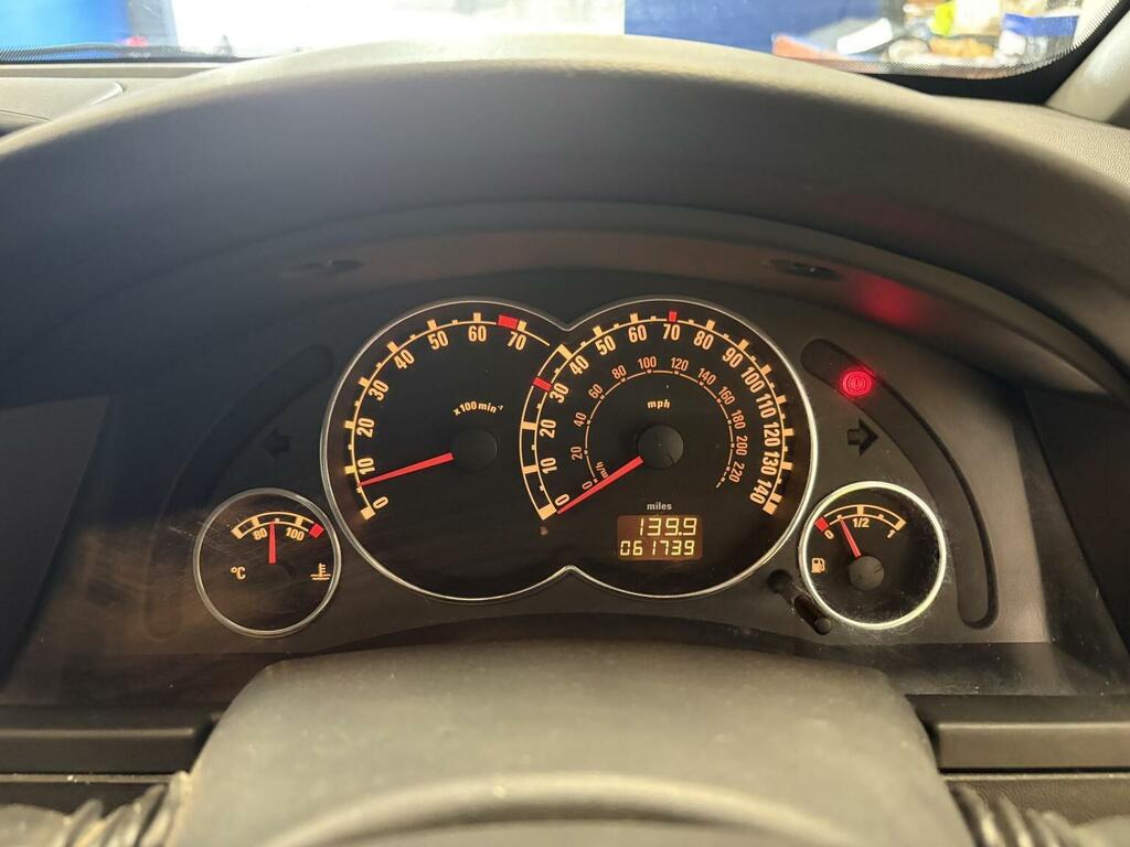 Vauxhall Meriva Active Silver #29