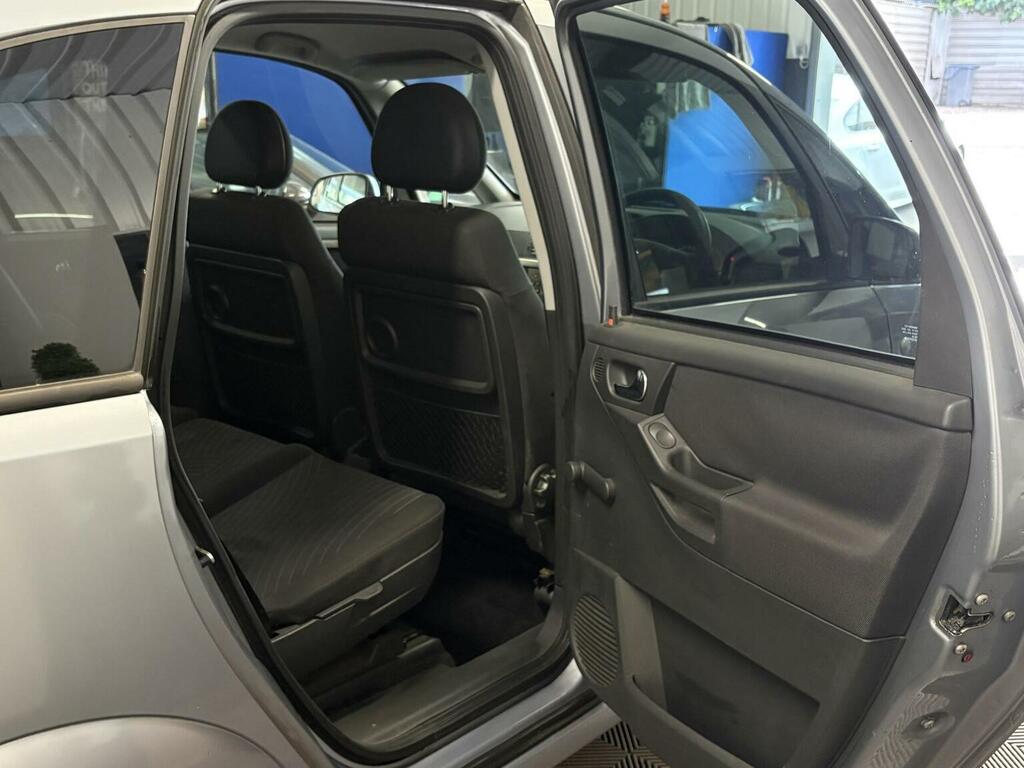 Vauxhall Meriva Active Silver #17