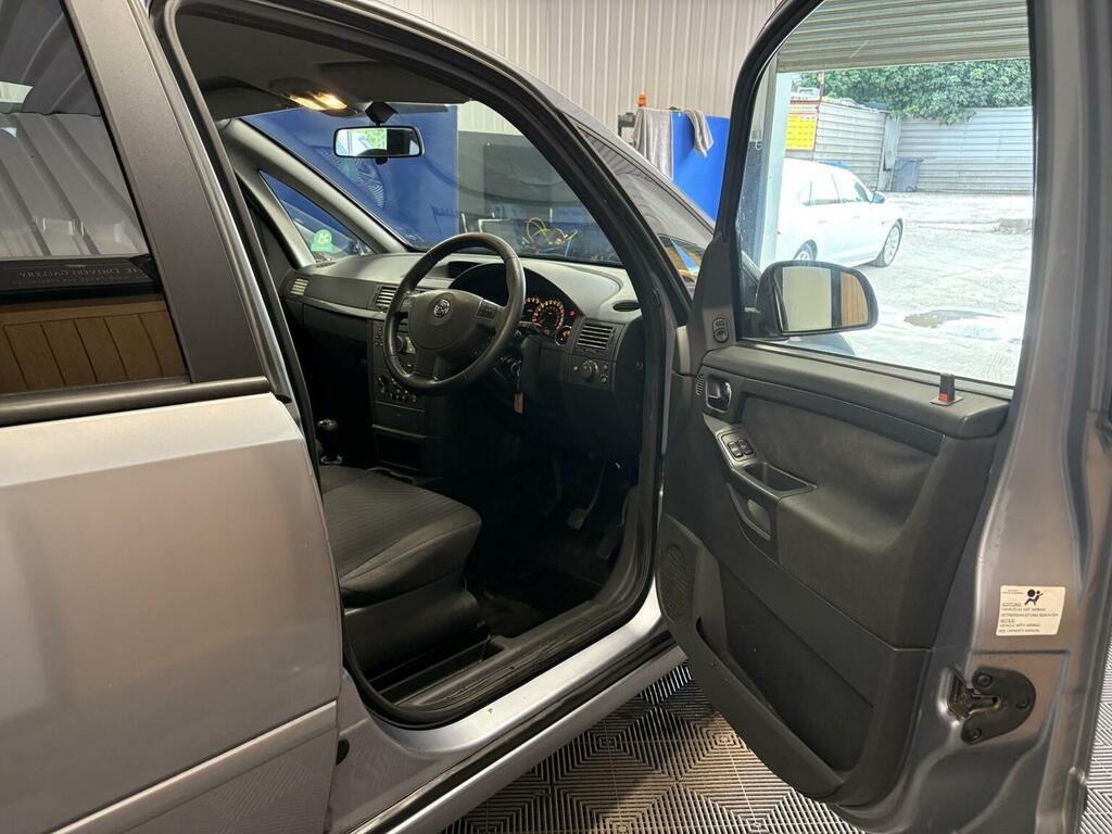 Vauxhall Meriva Active Silver #22