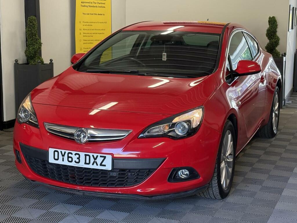 Vauxhall Astra GTC Coupe 2.0 Cdti Sri Euro 5 201363 Red #2