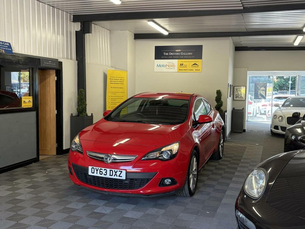 Vauxhall Astra GTC Coupe 2.0 Cdti Sri Euro 5 201363 Red