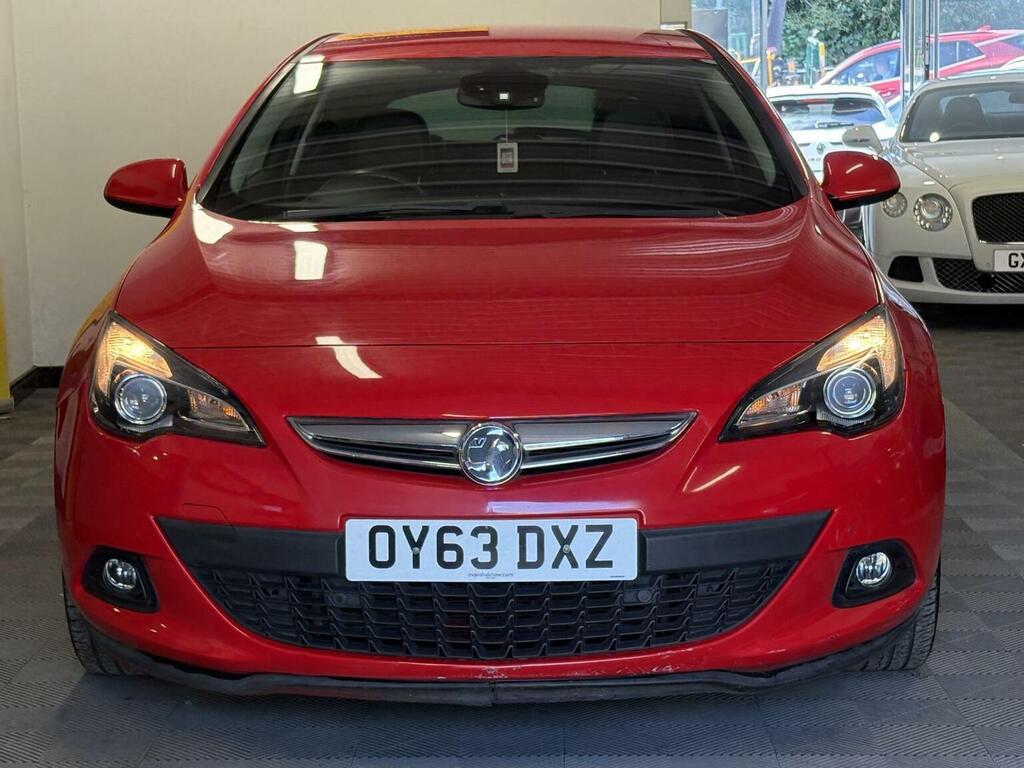 Vauxhall Astra GTC Coupe 2.0 Cdti Sri Euro 5 201363 Red #4