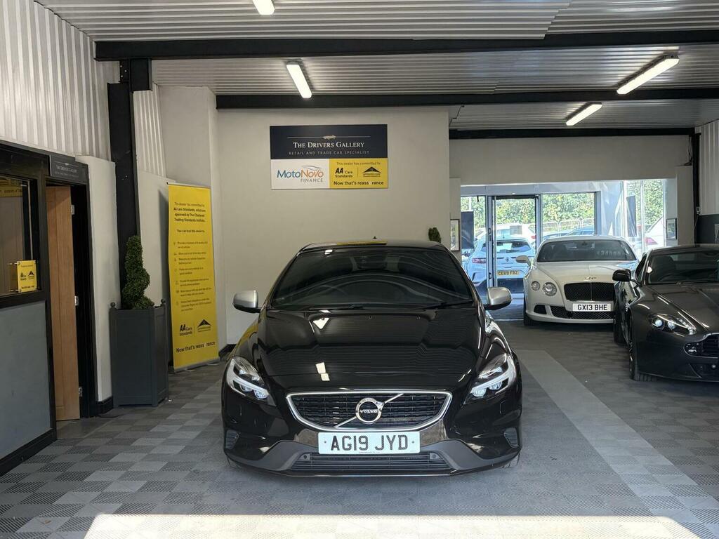 Volvo V40 Hatchback 2.0 T3 R-design Edition Euro 6 Ss AG19JYD Black #3