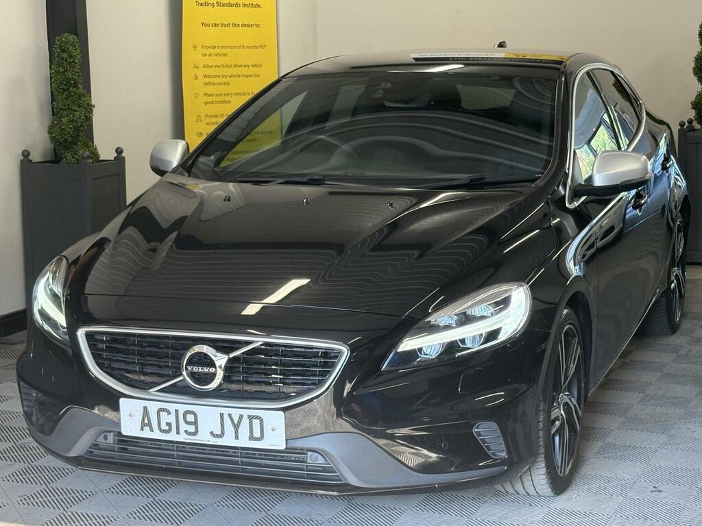 Volvo V40 Hatchback 2.0 T3 R-design Edition Euro 6 Ss AG19JYD Black #2