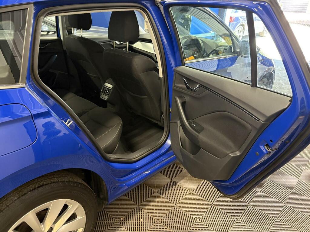 Skoda Scala 1.0 Tsi Monte Carlo Dsg Euro 6 Ss Black #17