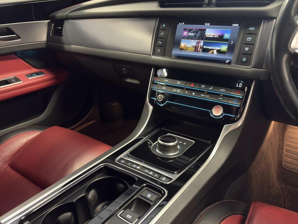 Jaguar XF 2.0D R-sport Saloon Awd Euro 6 S Black #29