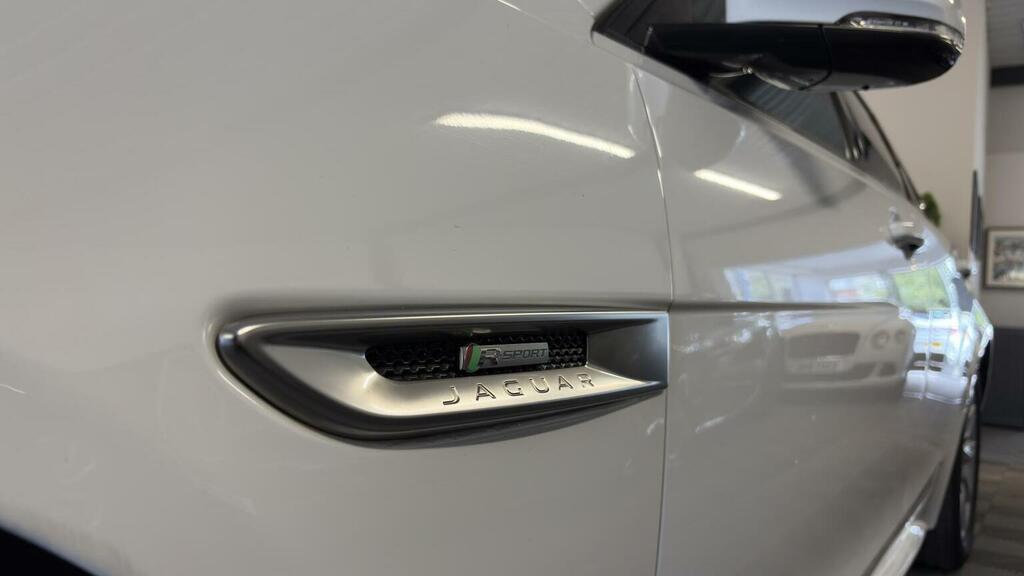 Jaguar XF 2.0D R-sport Saloon Awd Euro 6 S Black #10