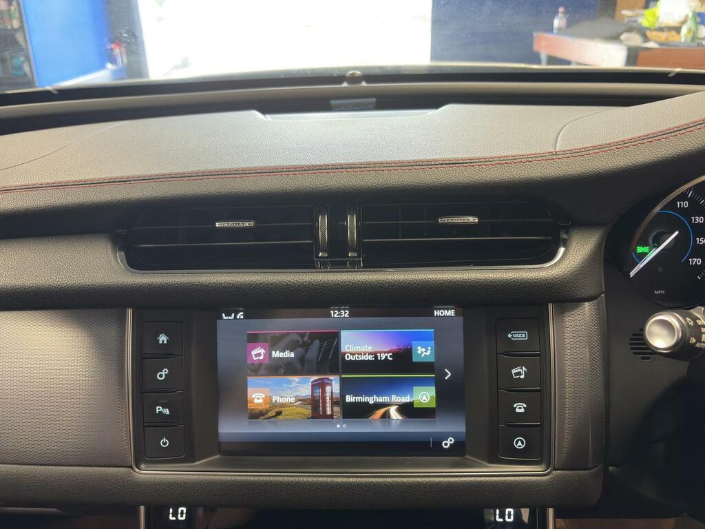 Jaguar XF 2.0D R-sport Saloon Awd Euro 6 S Black #30