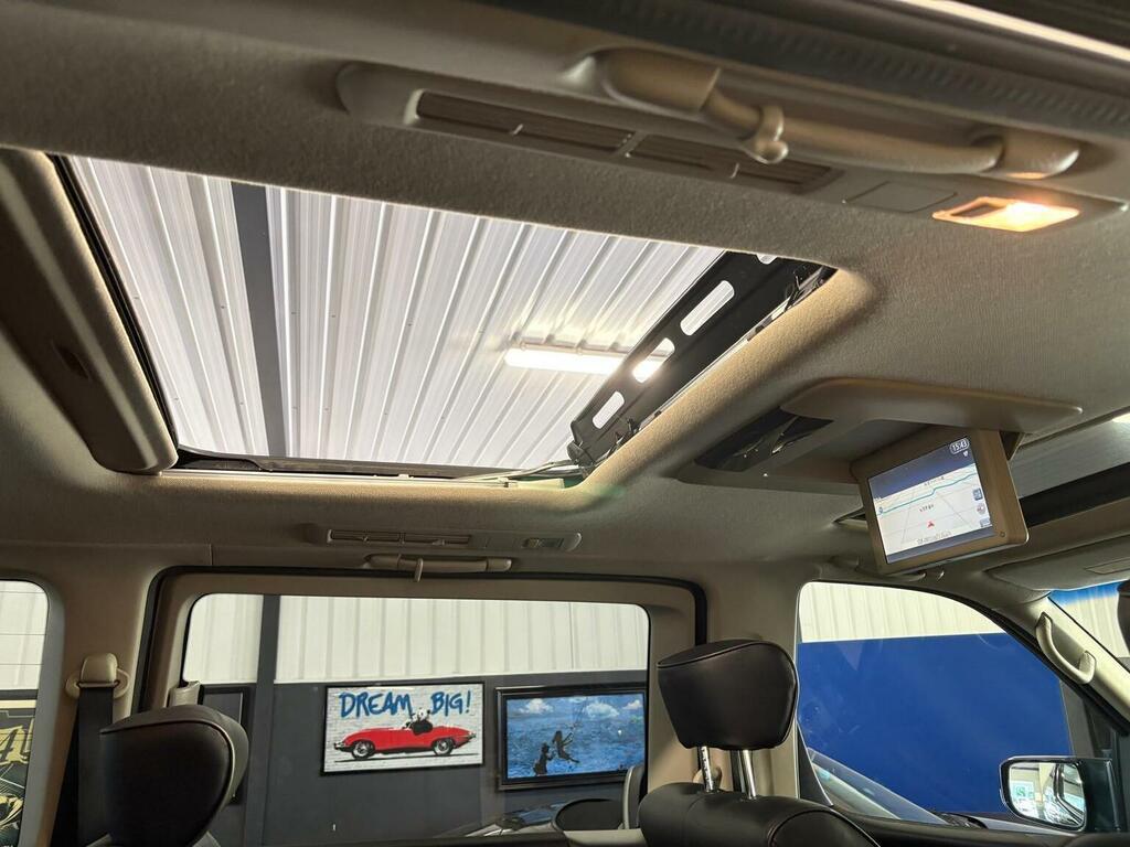 Nissan Elgrand Rider S 3.5I Only 44,000 Miles White #22