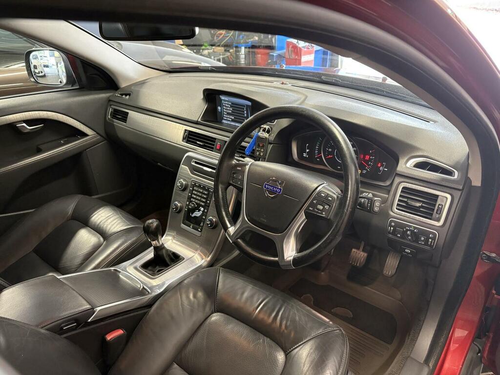 Volvo XC70  Gold #25