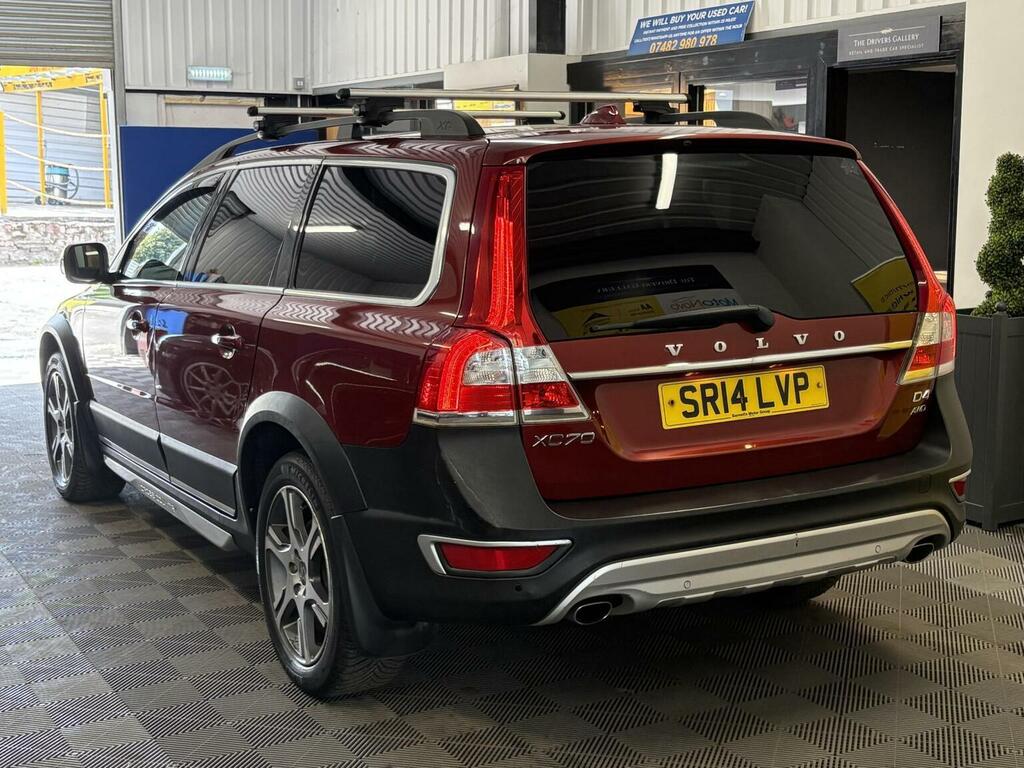 Volvo XC70  Gold #12